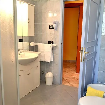 Anfora Hotel 3*