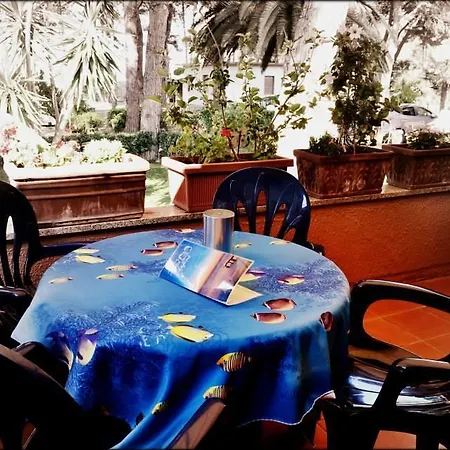 Anfora Hotel 3*
