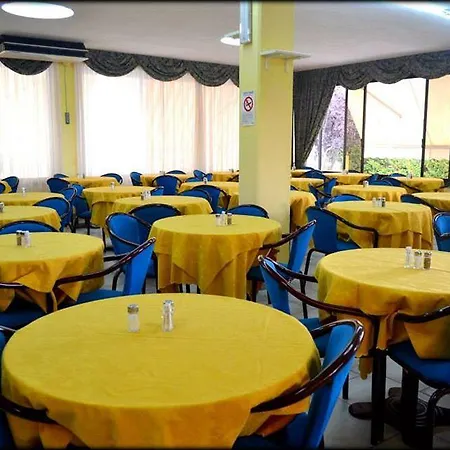 Anfora Hotel 3*
